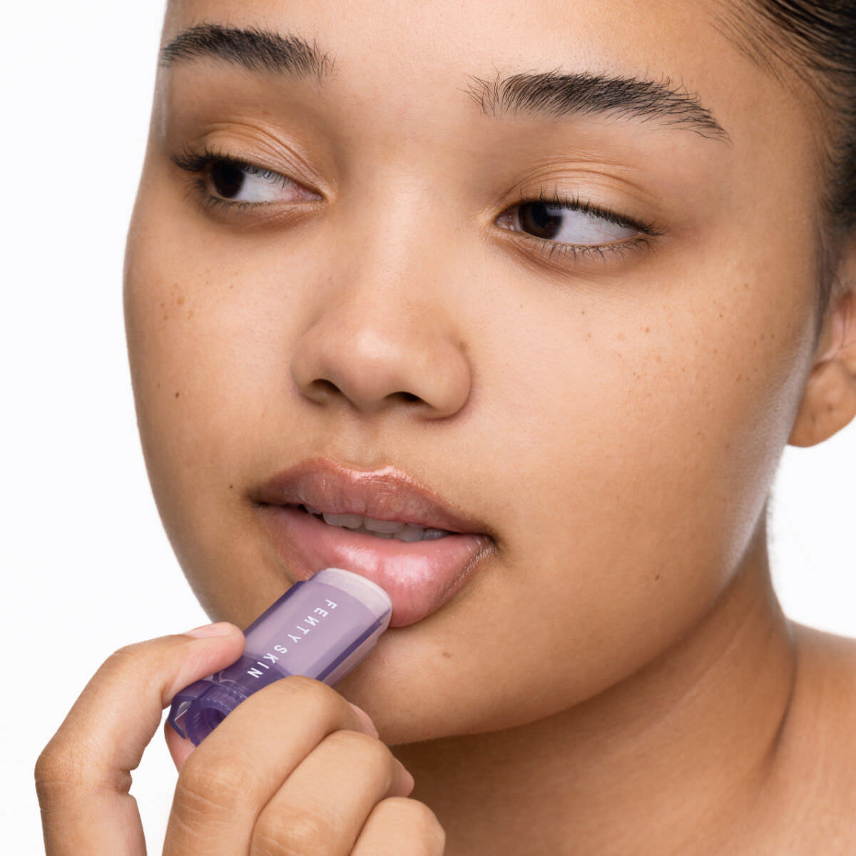 LUX BALM ULTRA-HYDRATING CHERRY LIP BALM (BÁLSAMO ULTRAHIDRATANTE)